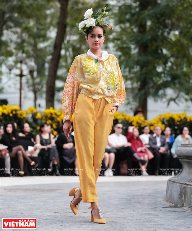 Collection du styliste Huyền Nhung Nguyễn.