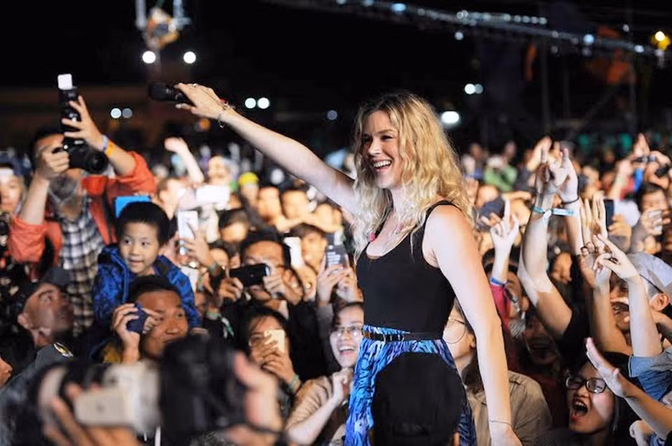 Joss Stone était la dernière à se produire de la 3e soirée mais les spectateurs sont restés nombreux. 