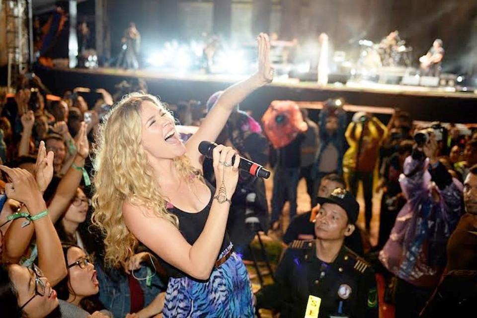 Elle a chanté des chansons Soul mais aussi RnB et Pop.