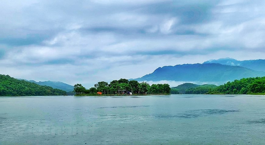 Le lagon de Vân Hôi se situe dans la commune de Hien Luong, district de Ha Hoa, province septentrionale de Phu Tho. 