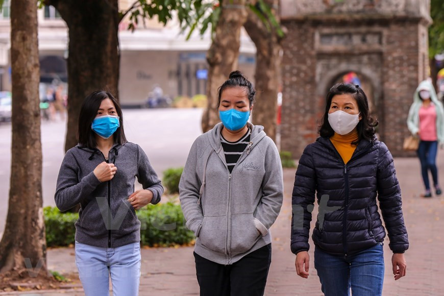 Étant donné que le comité directeur de la lutte contre la maladie de Hanoi prévoit que le nombre de cas de COVID-19 pourrait augmenter, de nombreuses personnes décident de ne pas sortir si cela n'est pas nécessaire pour éviter une éventuelle infection.