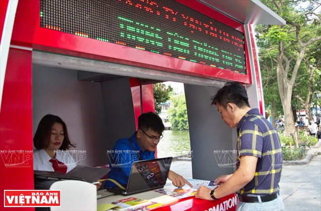 Le guichet est installé place Dong Kinh Nghia Thuc. 