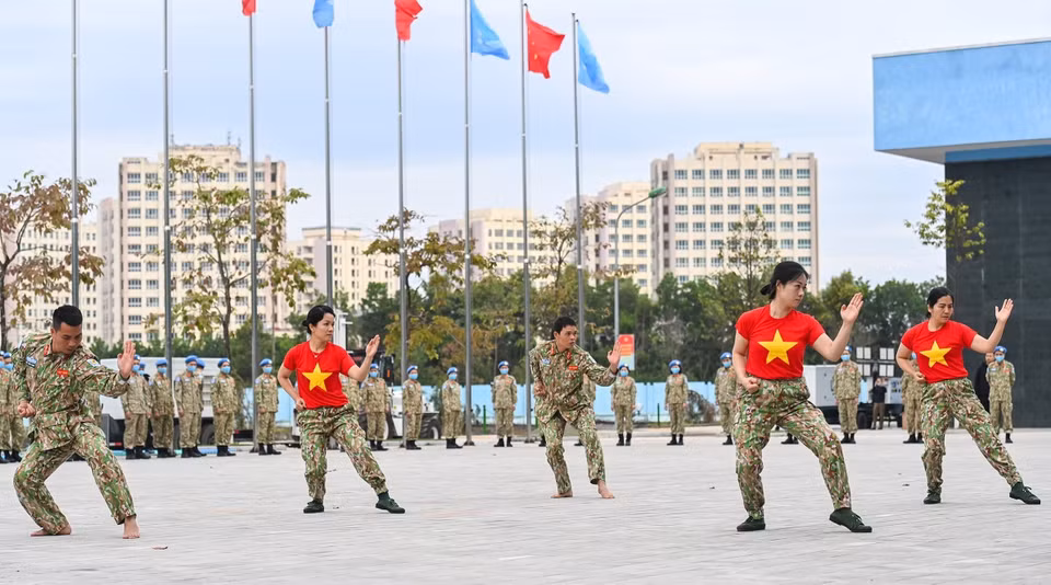 Démonstration de 35 positions d’arts martiaux. Photo: vnexpress