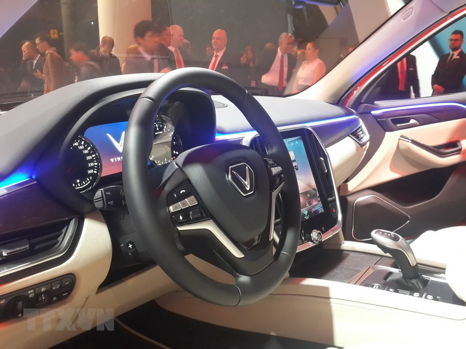 À l'intérieur de la berline Lux A2.0 de Vinfast.