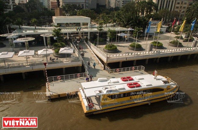 La première ligne de bateaux-bus fluviaux est le fruit d’une coopération entre le Service des Communications de Ho Chi Minh-Ville et la SARL Thuong Nhat.