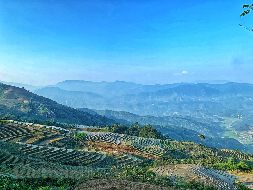 Des escaliers vers le paradis à Y Ty. Photo: Vietnam+