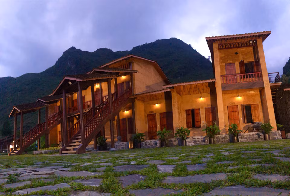  Bâtiment de réception. Photo: VNA 