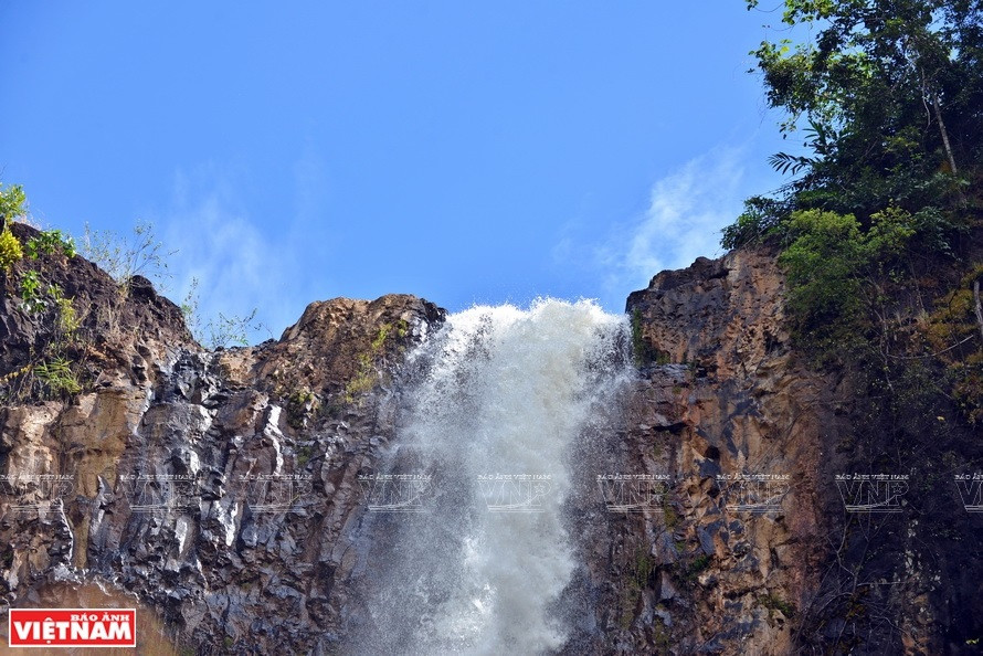 Cascade de Lieng Nung