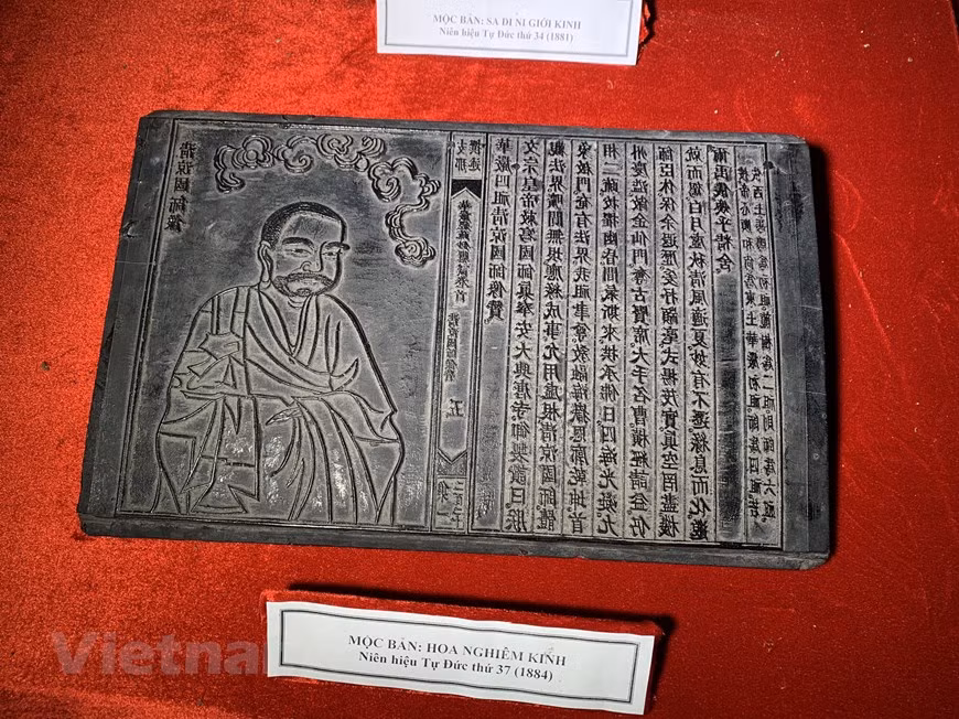 Les 3.050 planches sont en effet les seules planches servant à imprimer les sutras de la secte zen bouddhique Truc Lâm qui existe encore aujourd’hui.