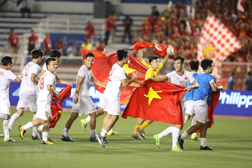 C’est la première fois que le Vietnam remporte la médaille d’or du football masculin des SEA Games. 