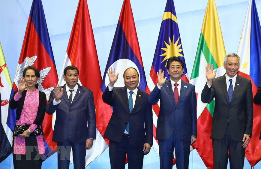 Le Premier ministre Nguyên Xuân Phuc assiste au 21e Sommet ASEAN - Japon dans le cadre du 33e Sommet de l'ASEAN et sommets connexes à Singapour, le 14 novembre 2018. Photo: VNA
