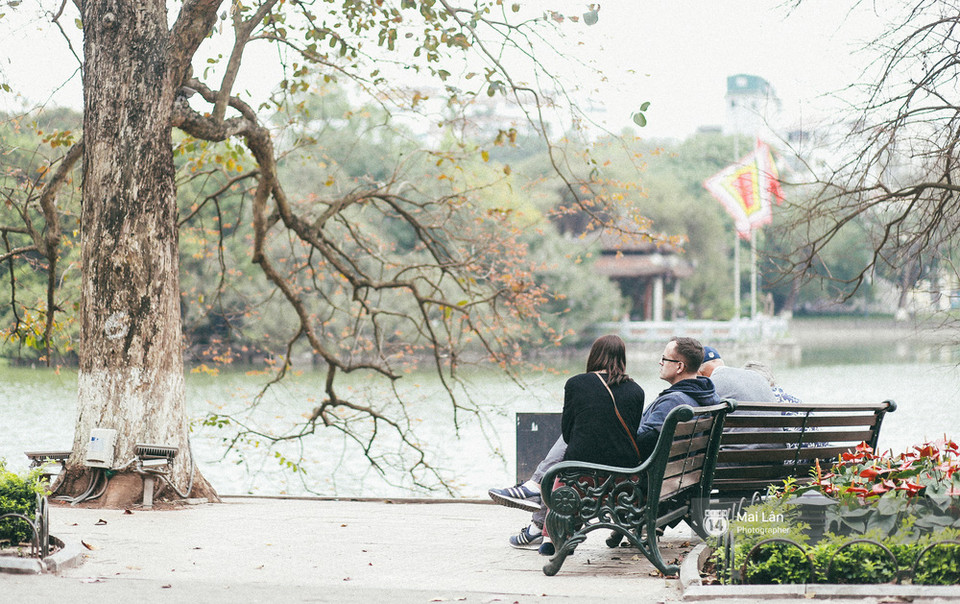 Au bord du lac de l'Epée restituée.