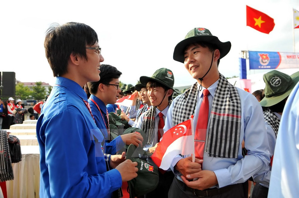 ... et des chapeaux aux membres du SSEAYP 2015