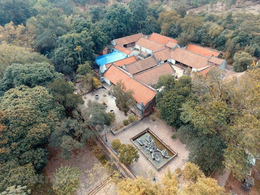 Construite au 11ème siècle sous la dynastie des Ly, cette pagode a su conserver son architecture originale.