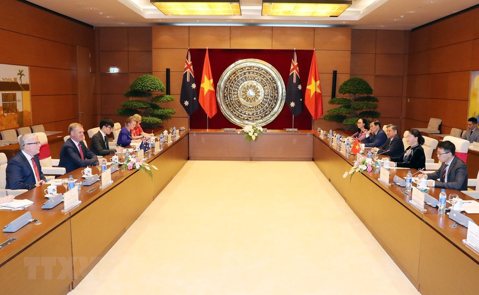 Entretien entre la présidente de l’Assemblée nationale du Vietnam Nguyên Thi Kim Ngân et le président de la Chambre des représentants australienne, Tony Smith, le 23 juillet à Hanoi.