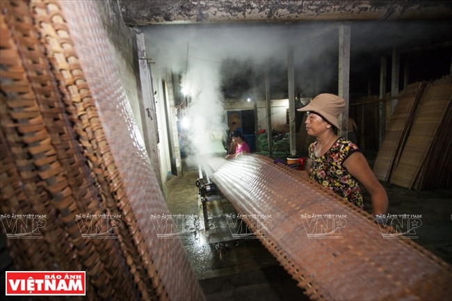 Tamis pour le séchage des galettes de banh trang.