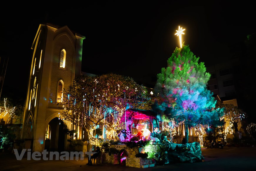 Une église décorée pour accueillir la fête. Photo: Vietnam+