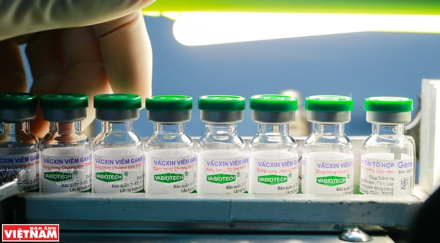 Lorsque le Vietnam a enregistré son premier cas de COVID-19 début 2020, la société a collaboré avec l'Université britannique de Bristol pour faire des recherches sur un potentiel vaccin contre le SRAS-CoV2, à partir des vecteurs viraux.