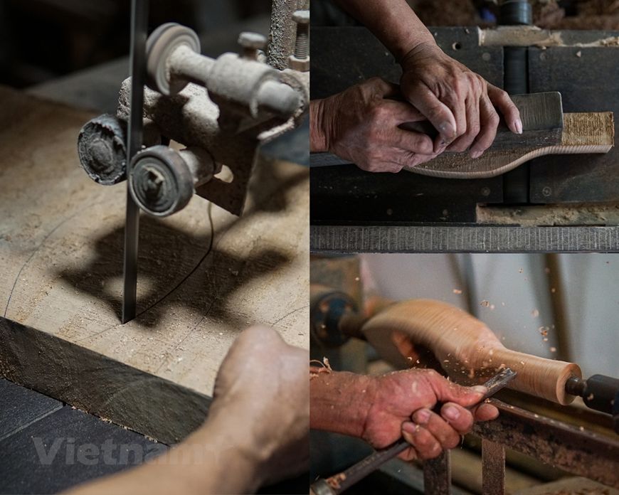 Pour créer un moule à gâteaux de lune, l’artisan doit consacrer beaucoup de temps et d’efforts et suivre différentes étapes : découpe du bois, séchage, sculpture de motifs… "Auparavant, un moule était complètement fait à la main. Rien que l’étape d’aplanir son intérieur nécessitait une journée entière. Maintenant, grâce à l’aide de machines, le temps s’est beaucoup raccourci. Cependant, l’étape la plus importante consistant à ciseler pour créer des motifs décoratifs doit toujours être réalisée entièrement à la main. Elle demande d’être habile et méticuleux pour rendre les motifs bien unis et lisses, élément important pour un produit parfait" a dit Trân Van Ban. Photo: Vietnamplus