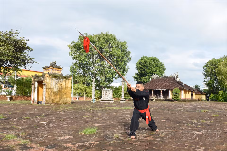 Le maître Ha Nhât Linh de la secte Bach Long. Photo: VNP 