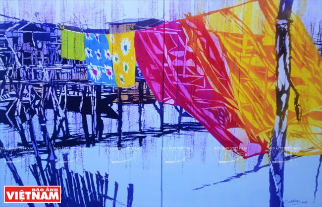 ''Le revers du foulard''.