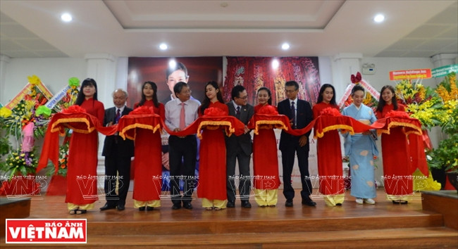 Le vernissage de l’exposition ​''Un Vietnam en miniature'' au musée de la sculpture de Da Nang.