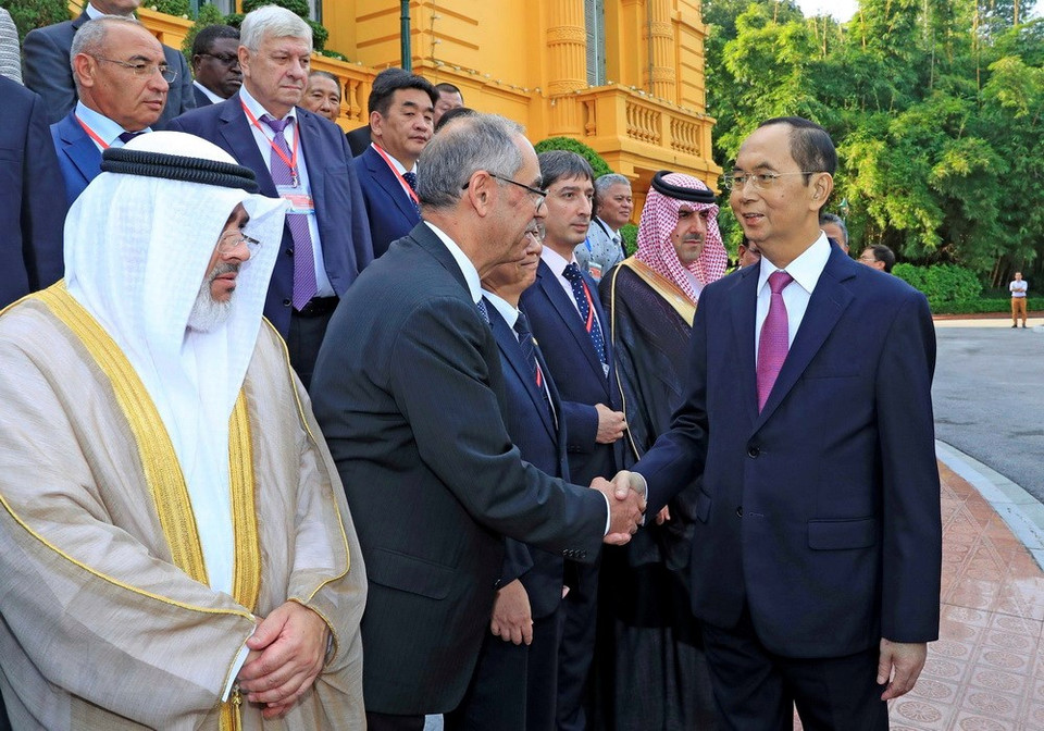 L’après-midi du 19 septembre, le président Tran Dai Quang reçoit des chefs des délégations participant à la 14e Assemblée de l’ASOSAI (Organisation asiatique des Institutions supérieures de contrôle des finances publiques). 