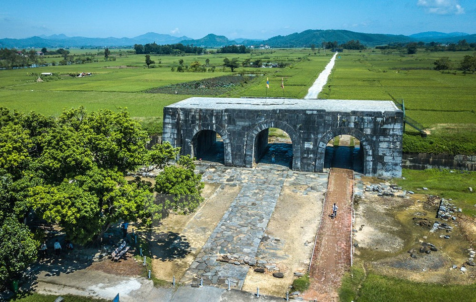 La citadelle de la dynastie des Hô (province de Thanh Hoa).