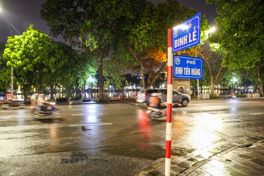 En trois ans, plus de 400 événements culturels ont été organisés attirant la participation de 20 provinces et villes, 26 ambassades et trois organisations internationales. Certains ont laissé de belles impressions sur les visiteurs. On peut citer notamment : l’Espace culturel de l’ethnie H’mông - Hà Giang, Quang Binh au cœur de Hanoï, le Festival du patrimoine et de la promotion du tourisme de Quang Nam ou encore les échanges culturels avec d’autres pays comme Journées culturelles du Japon et la Fête des fleurs de cerisiers, la Journée amicale Vietnam - République de Corée, ou encore le concert du célèbre Orchestre symphonique de Londres (London Symphony Orchestra). Photo: Vietnam+