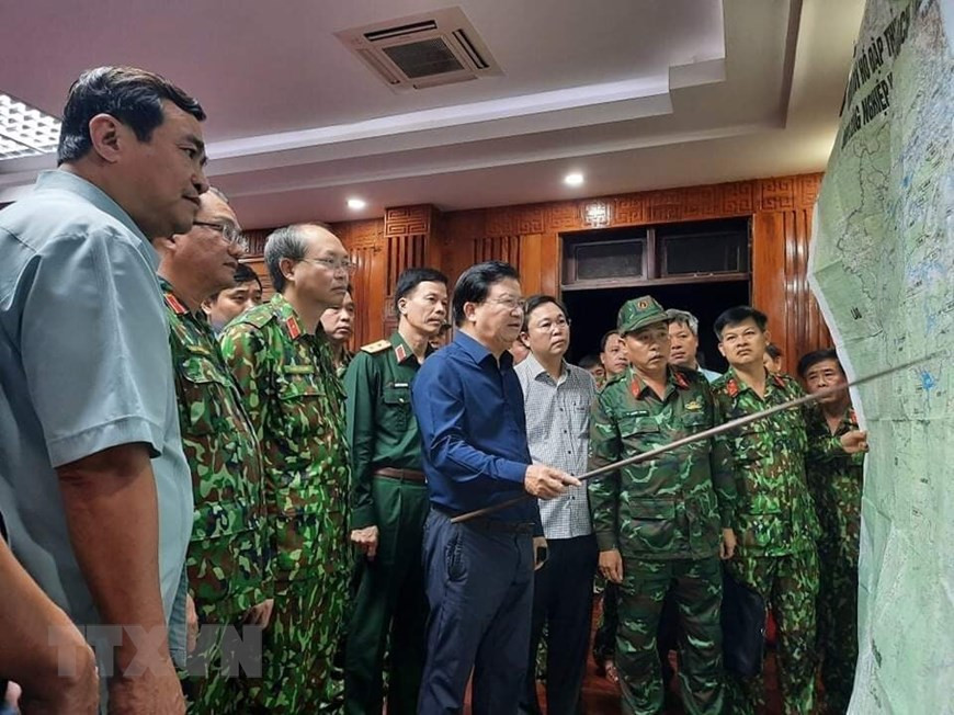 Selon le Comité de pilotage de réponse au typhon No9, vers 20h du 28 octobre, celui-ci a aussi causé de pertes en vie humaine et en biens. 