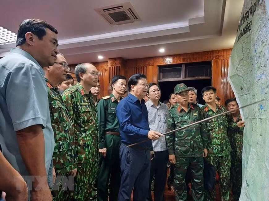 Selon le Comité de pilotage de réponse au typhon No9, vers 20h du 28 octobre, celui-ci a aussi causé de pertes en vie humaine et en biens. 