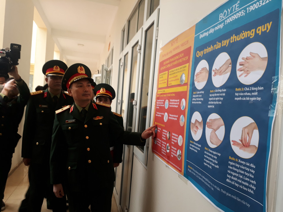 Au centre de l'éducation permanente relevant de l'École militaire du Commandement de la capitale Hanoï.
