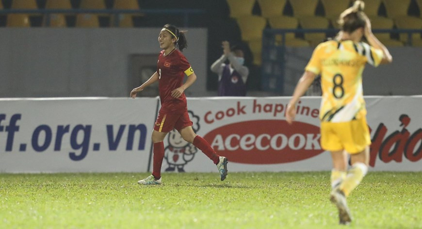 ... pour finalement marquer un but grâce à Huynh Nhu à la 55e minute.