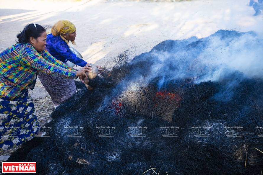 La cuisson dure de 5 à 8 heures. 