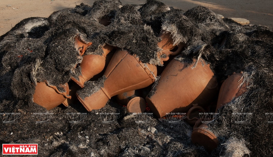 Les poteries obtenues après la cuisson. 