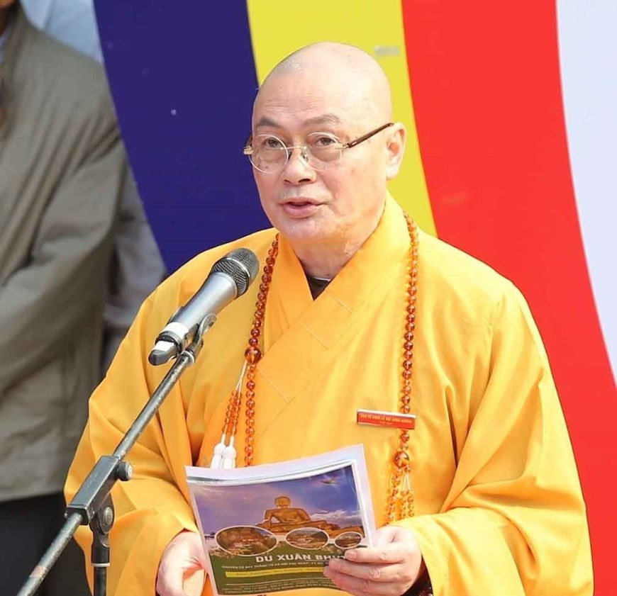 Le vénérable Thich Minh Hien, bonze gérant la pagode des Parfums.