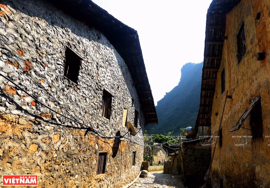 De solides maisons.