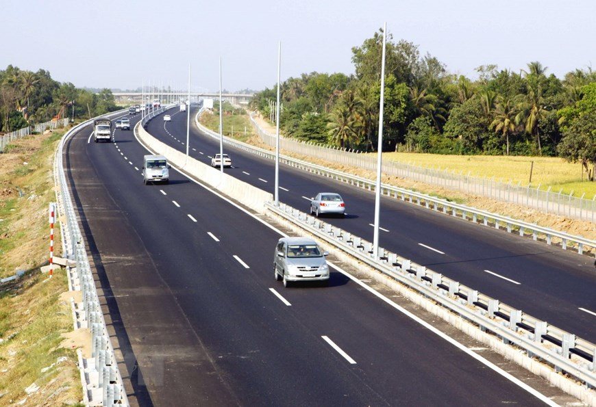 L'autoroute Saigon-Trung Luong, d'une longueur de 40 km, a été inaugurée fin 2010. Photo: Anh Ton/VNA