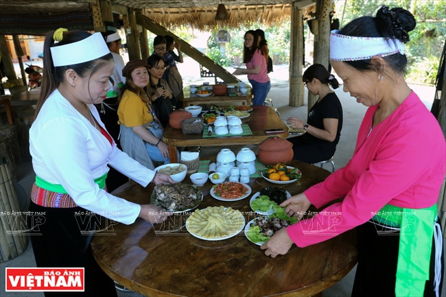 … et des plats traditionnels au service des touristes 