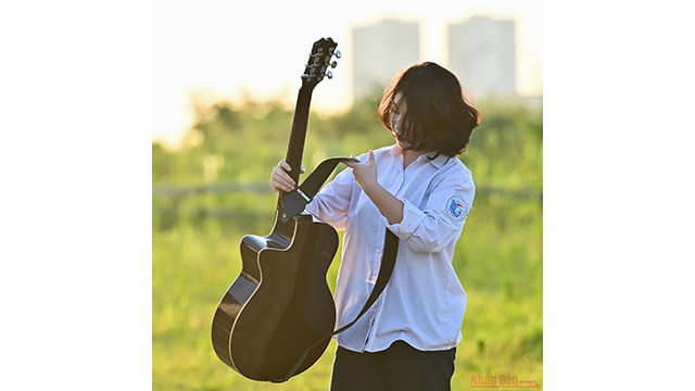 Un moment de détente pour les étudiants après une journée stressante.