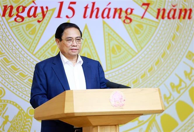 Le Premier ministre Pham Minh Chinh s’exprime lors de la 8e réunion du Comité de pilotage de la réforme administrative du gouvernement, à Hanoi, le 15 juillet. Photo : VNA