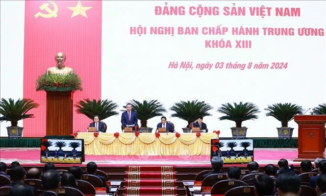 Vue de la séance d'ouverture du plénum du Parti du 13e mandat, à Hanoi, le 3 août. Photo : VNA