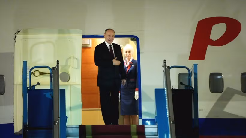 Le président russe Vladimir Poutine sur le point de quitter Hanoi dans la soirée du 20 juin au terme de sa visite d’État au Vietnam. Photo: tienphong.vn