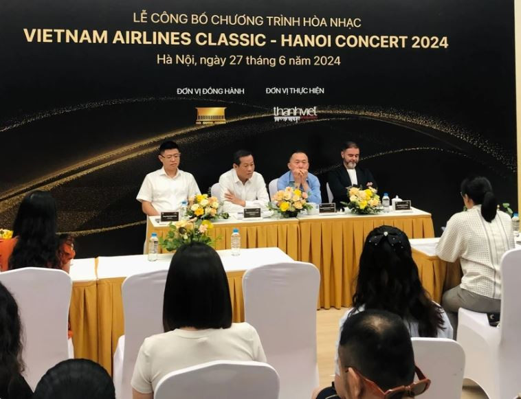 Cérémonie d'annonce du programme, à Hanoi, le 27 juin. Photo: VNA