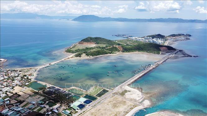 Une vision de la zone économique de Vân Phong, dans la province de Khanh Hoa. 
