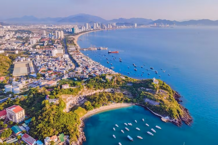 La ville de Nha Trang vue de haut. Photo: cafef.vn