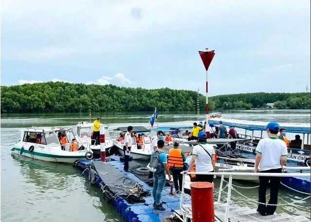 Le tourisme fluvial est aujourd'hui l’une des filières à potentiel du tourisme vietnamien. Photo : thanhnien.vn