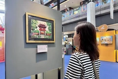 Une peinture d'un artiste vietnamien présentée au Festival. Photo: VNA