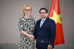 le Premier ministre Pham Minh Chinh et Katerina Konecna, présidente du Parti communiste de Bohême-Moravie (KSČM). Photo: VNA