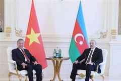Le secrétaire général du Parti communiste du Vietnam (PCV), Tô Lâm (gauche), et le président d’Azerbaïdjan et président du Parti du nouvel Azerbaïdjan au pouvoir, Ilham Aliyev. Photo: VNA